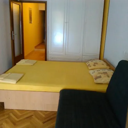 In With Sea View, Balcony, Air Conditioning, Wi-fi