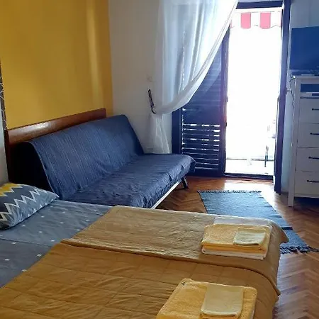 In With Sea View, Balcony, Air Conditioning, Wi-fi Apartment