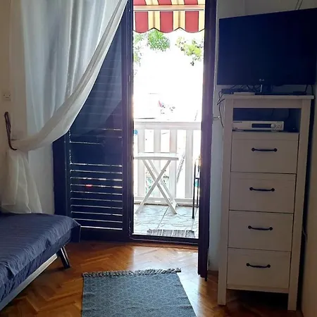In With Sea View, Balcony, Air Conditioning, Wi-fi * Jadranovo