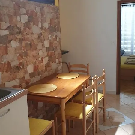Apartment In With Sea View, Balcony, Air Conditioning, Wi-fi *