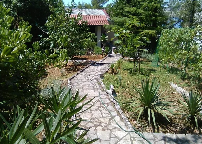 In With Sea View, Balcony, Air Conditioning, Wi-fi *