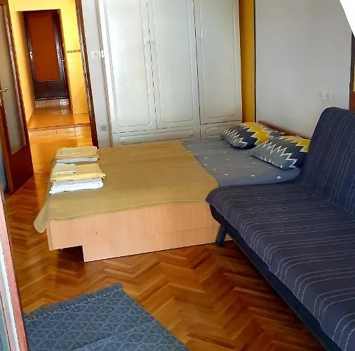 Appartement In With Sea View, Balcony, Air Conditioning, Wi-fi