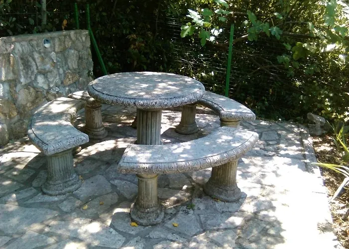 Appartement In With Sea View, Balcony, Air Conditioning, Wi-fi