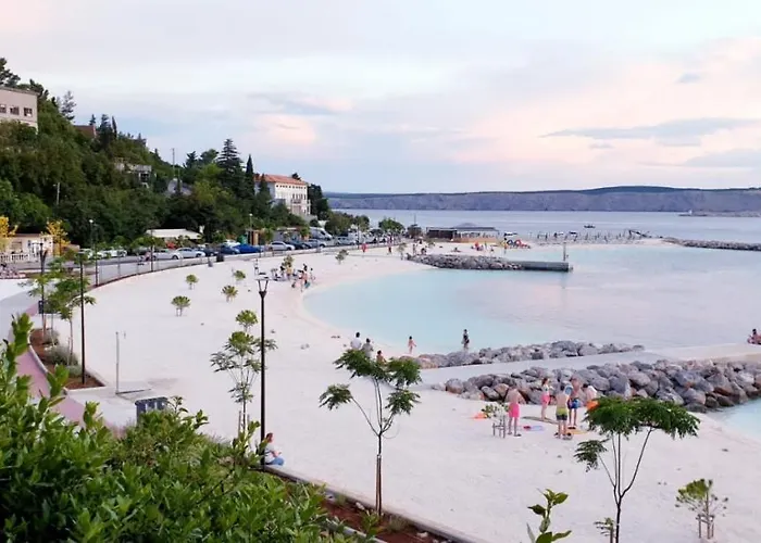 Appartement In With Sea View, Balcony, Air Conditioning, Wi-fi