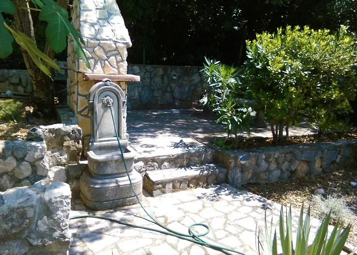 Appartement In With Sea View, Balcony, Air Conditioning, Wi-fi *
